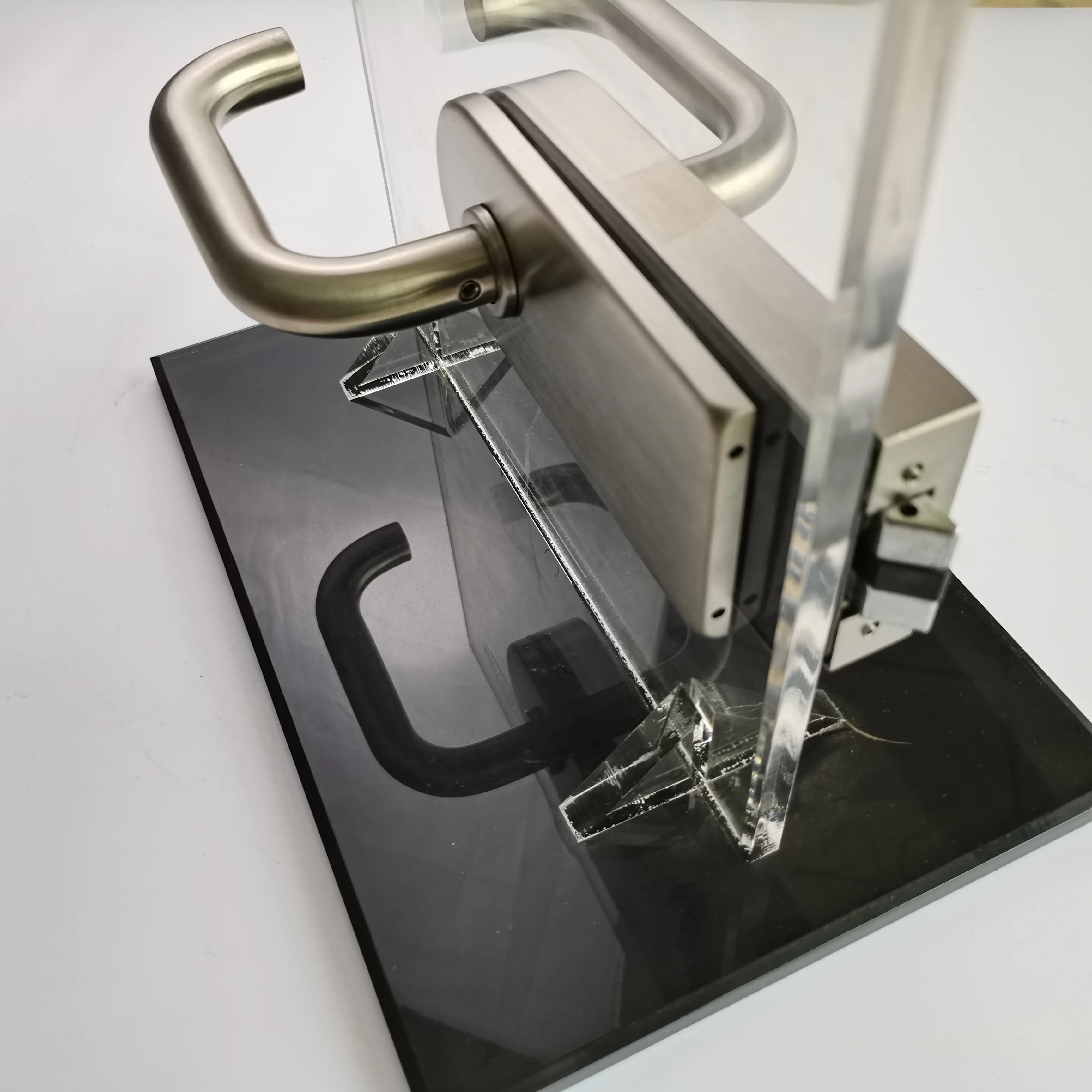 Popular American Office Frameless Glass Sliding Door Handle Lock Glass Sliding Door Lock