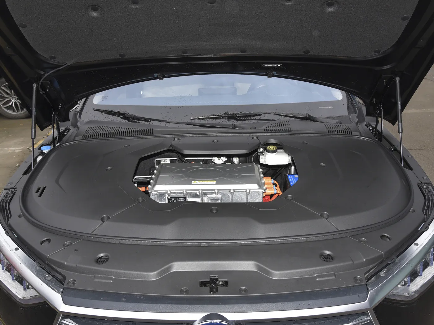 Luxury china new energy electric car BYD e9 2022 used sedan car