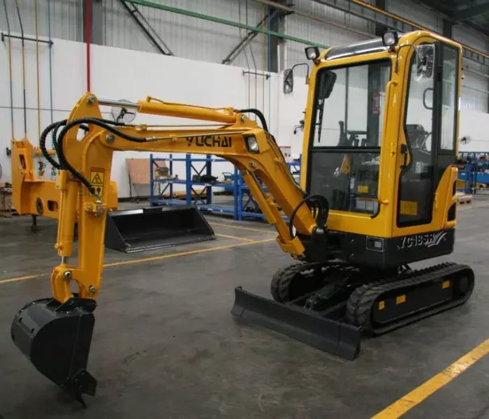 YUCHAI 1.8 ton Mini Crawler Excavator YC18SR