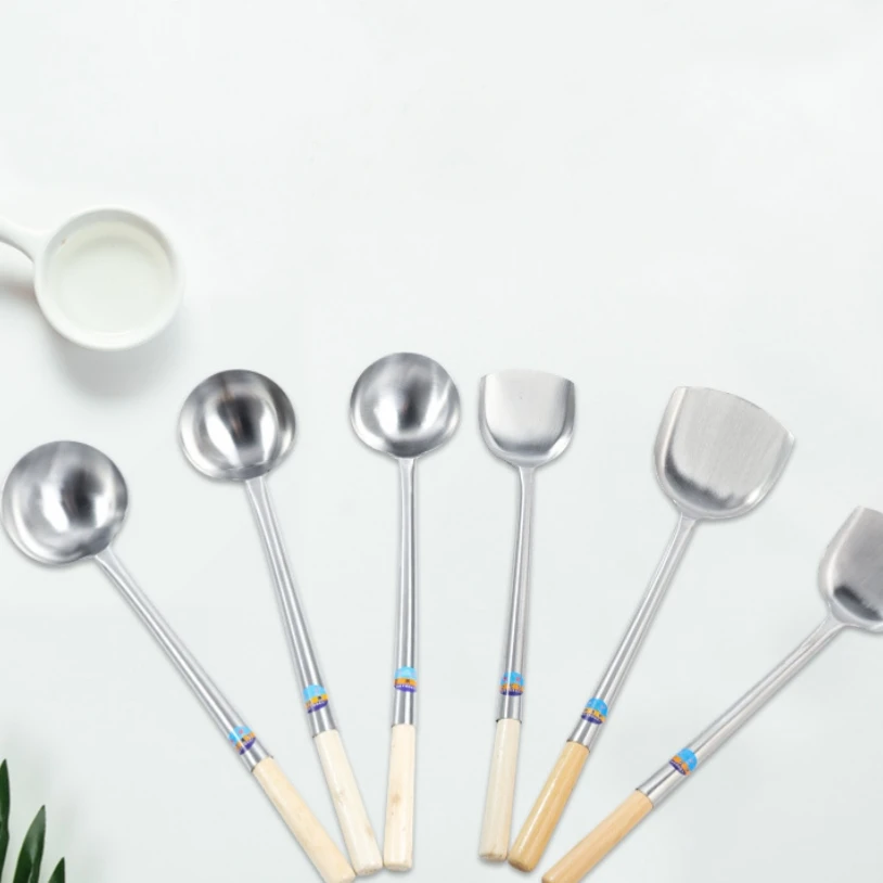 Stainless Steel Wooden Handle Kitchen Spoon Canteen Stir-fry Soup Spoon Thickened Long Handle Spatula