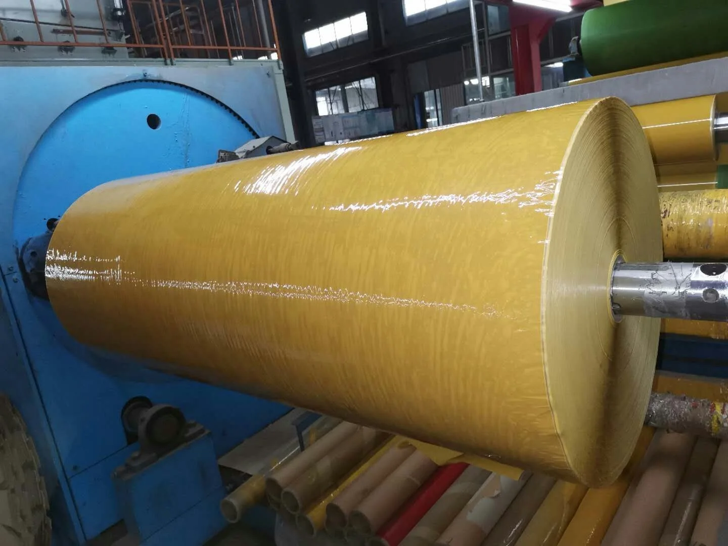 very sticky competitive price 1280 mm  1620 mm jumbo roll  bopp adhesive tape roll
