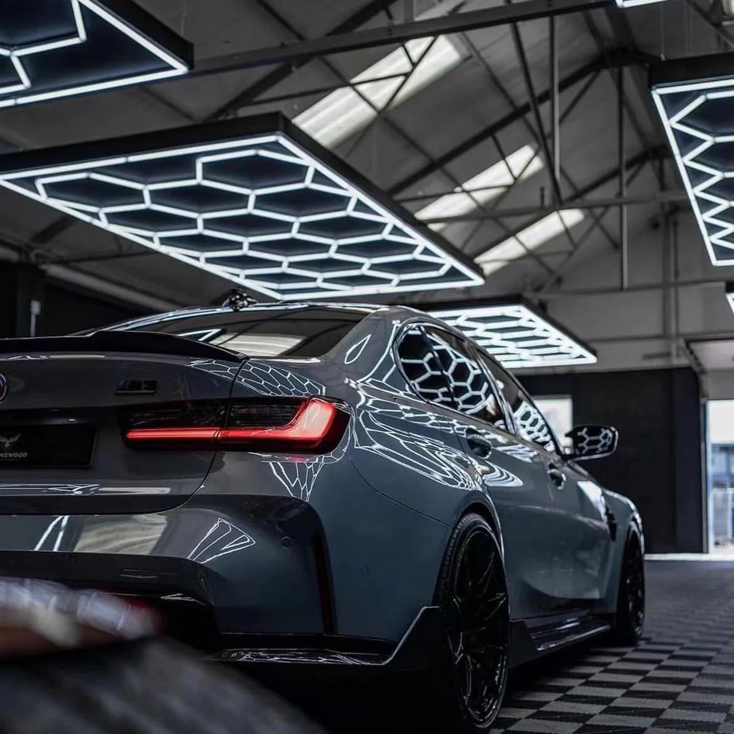 The High Flux Top Level Hexagonal Garage Lights Hexa grid Led Lighting For The Car Detailing