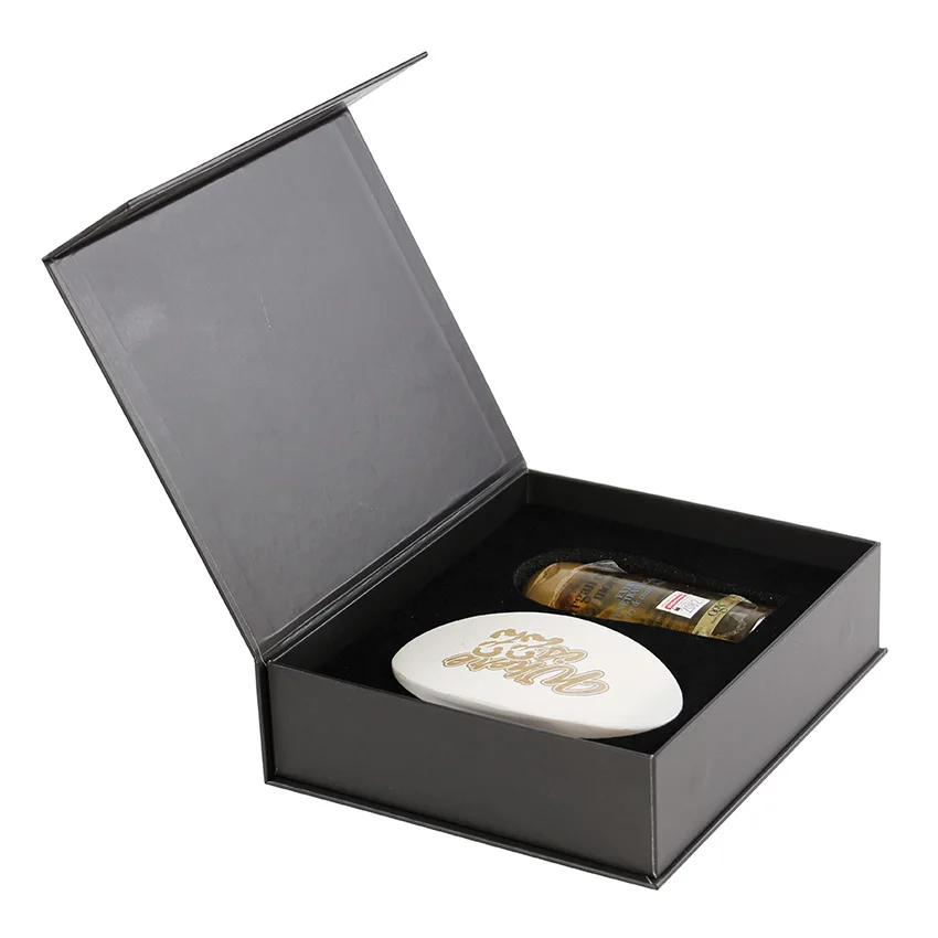 Custom Large Logo Magnetic Folding Gift Box Luxury Rigid Cardboard Packaging for Personal Care New Design