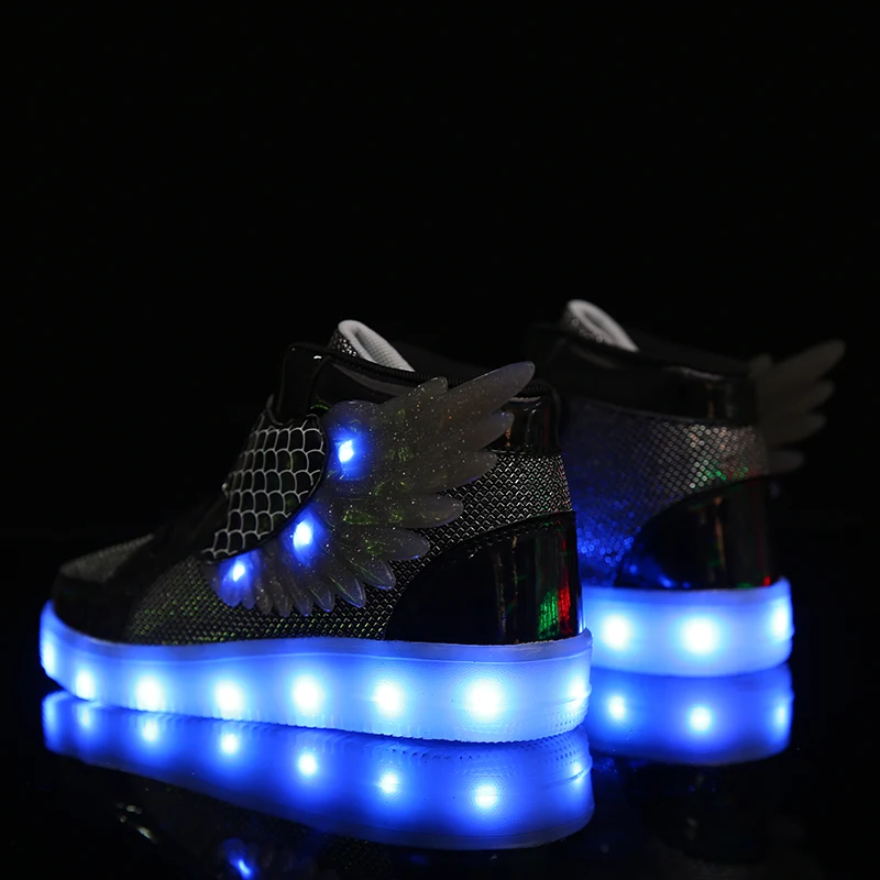 Kids Sneakers Children Baby Girls Boys Light Wings Mesh Designers Shoes Led Sport Run Sneakers Light Up Shoes