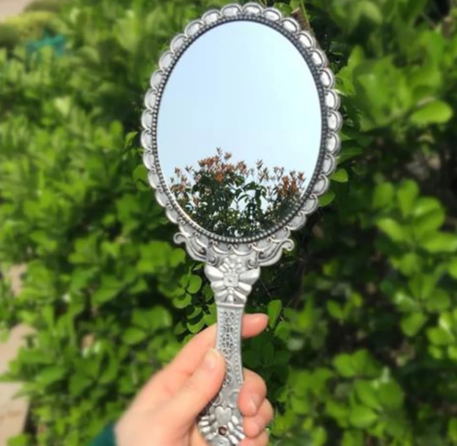 Romantic Retro Lace Pattern edge Handle Mirror Handheld Makeup Portable Small Round Mirror ABSFrame handle Vanity Bronzed mirror