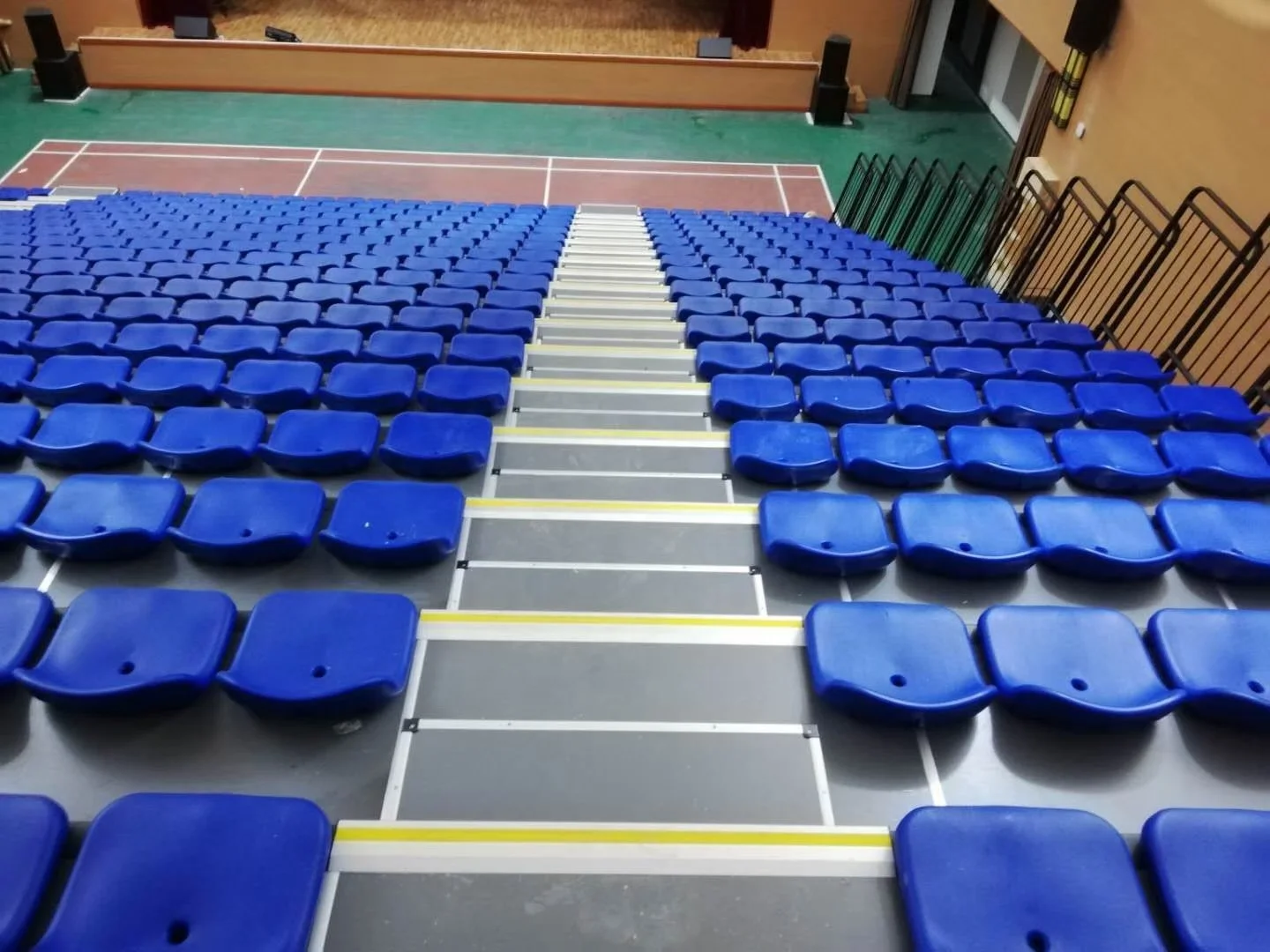 Theater Furniture Stadium Bleachers Retractable Bleacher Price Match Plastic Chair