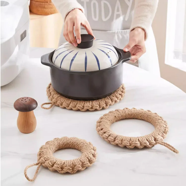 Japanese handmade straw woven corn husk set kitchen heat insulation and anti-scalding placemat bowl pan pan mat