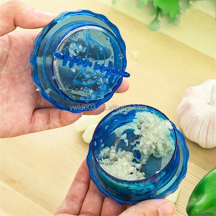 Color Box Twist Peeler Mincer Press Kitchen Tool Ginger Kitchen Supplies Hot Sale Garlic Helpful Garlic Crusher Grater