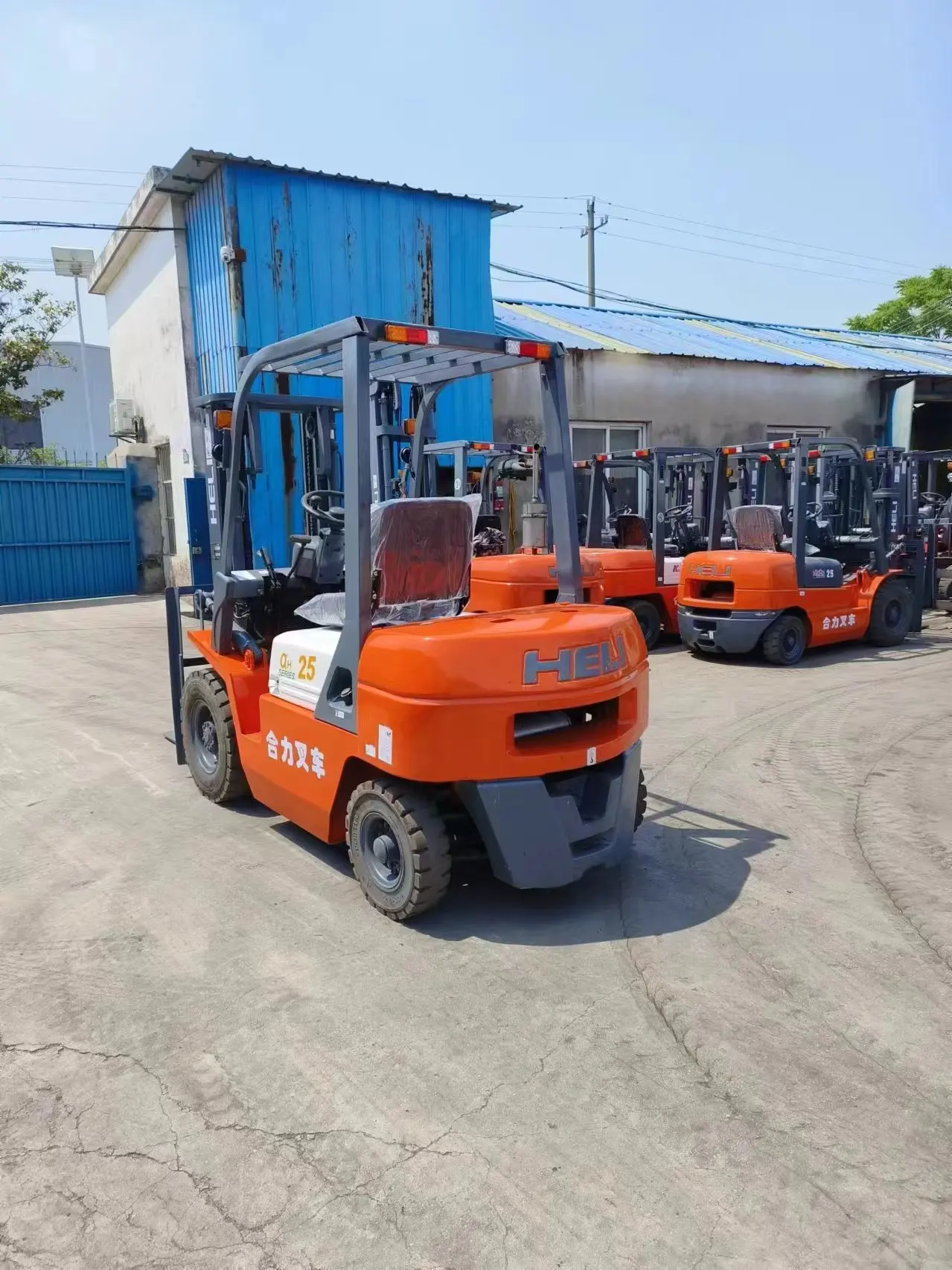 Heli 2.5Ton New 3 way forklift truck 1.0Ton 1.5 ton 2 ton three ways reach truck Pallet Stacker forklift For Narrow Aisle