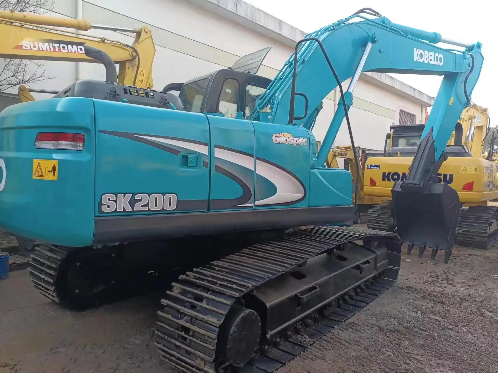 Беспошлинный 20-тонный Мини-Экскаватор Kobelco SK200 подержанное тяжелое оборудование дешевая цена распродажа для подержанной строительной техники