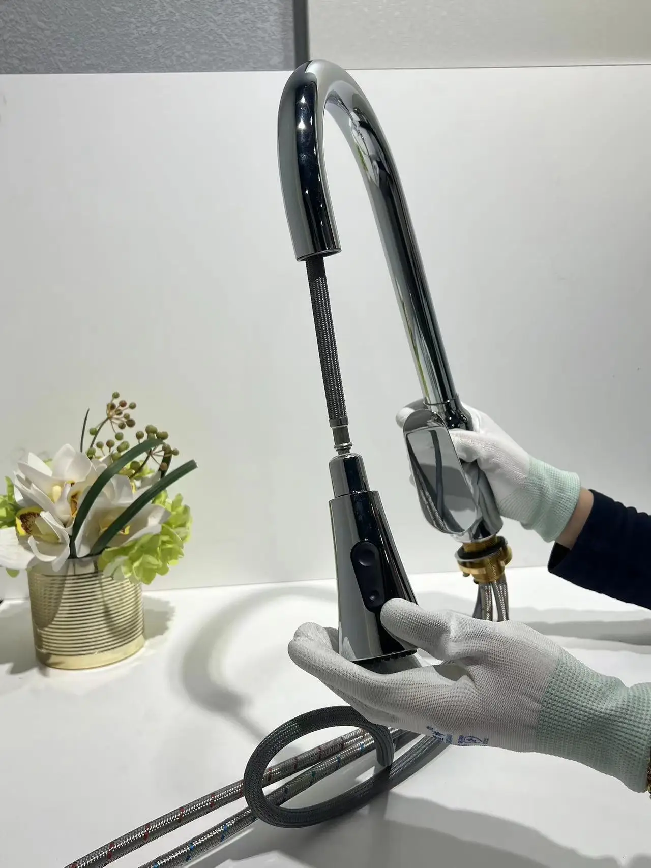 Zinc pagoda vegetable basin pull out hot and cold mixing faucet Pearl cotton packaging