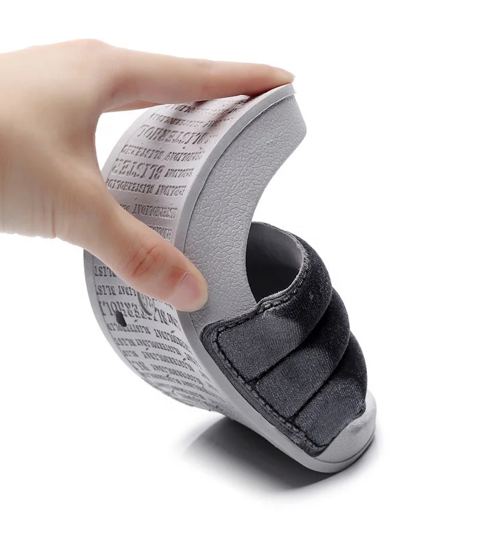 EVA Insole PVC Outsole Material Women Indoor Slipper Non-slip Plastic House Slippers For Women And Ladies