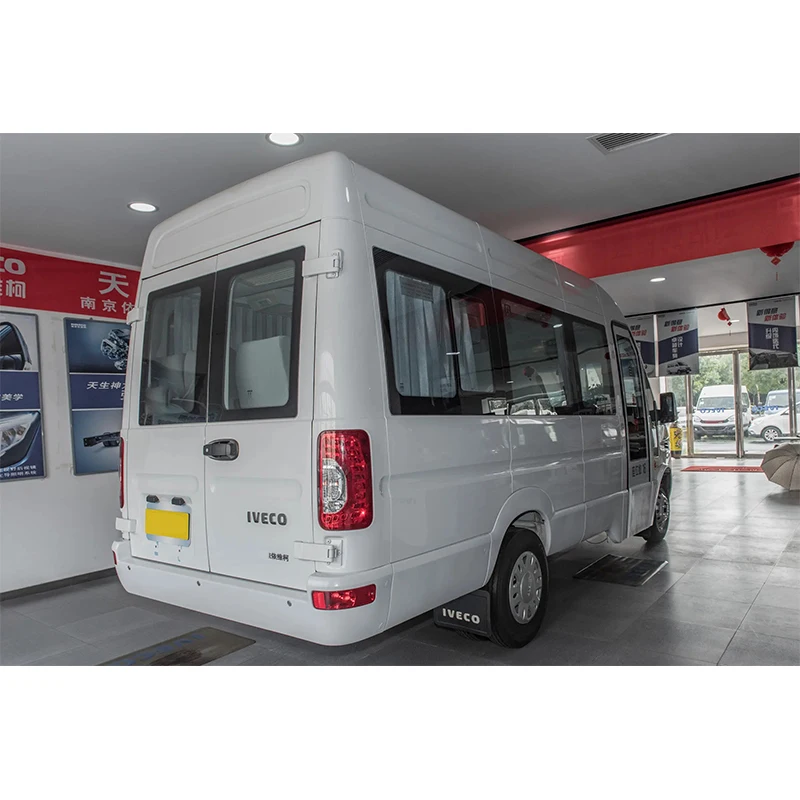 Factory price  IVECO Professional ambulance for sale 4x4 drive type with high quality