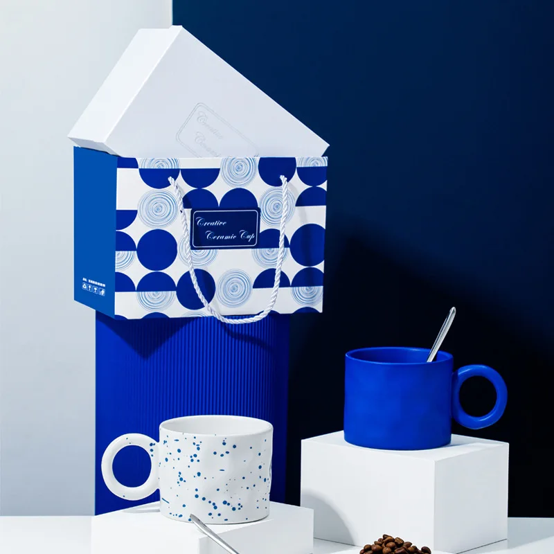 500ml Blue Ceramic Coffee Mug with Spoon, Matt Porcelain Water Breakfast Milk Cup Gift Box Set Giveaway Wholesale 2022