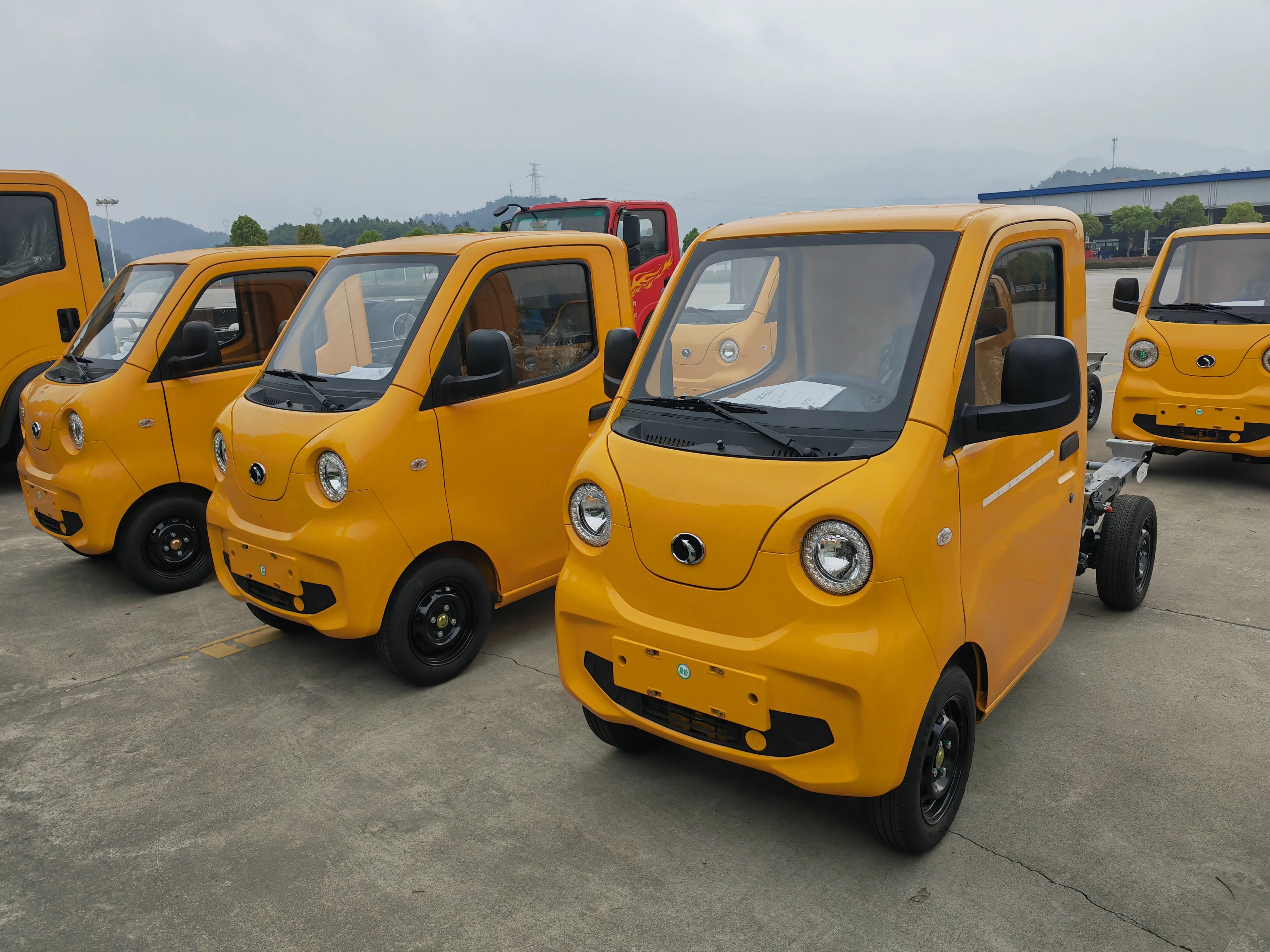 Прямая поставка с видео Электрический небольшой мини-грузовой фургон