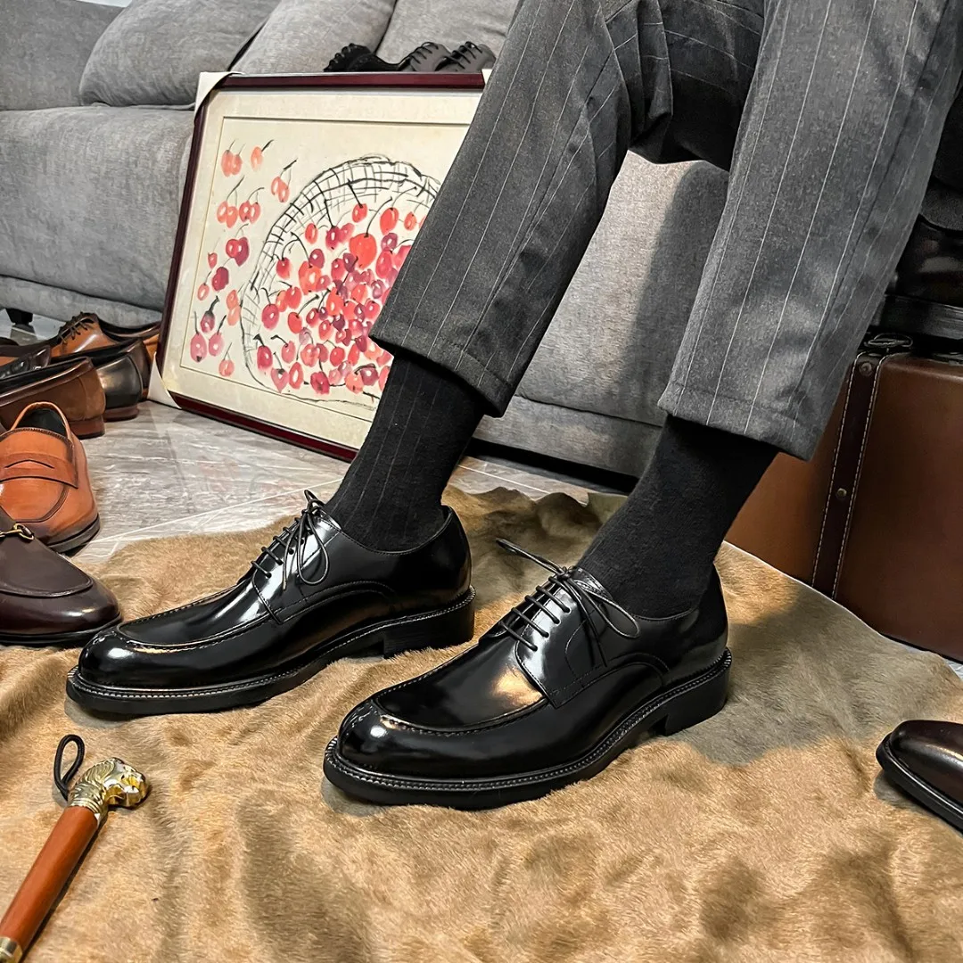 Men Dress Shoes Shadow Patent Leather Luxury Fashion Groom Wedding Shoes Men Luxury Italian style Oxford Shoes Big Size