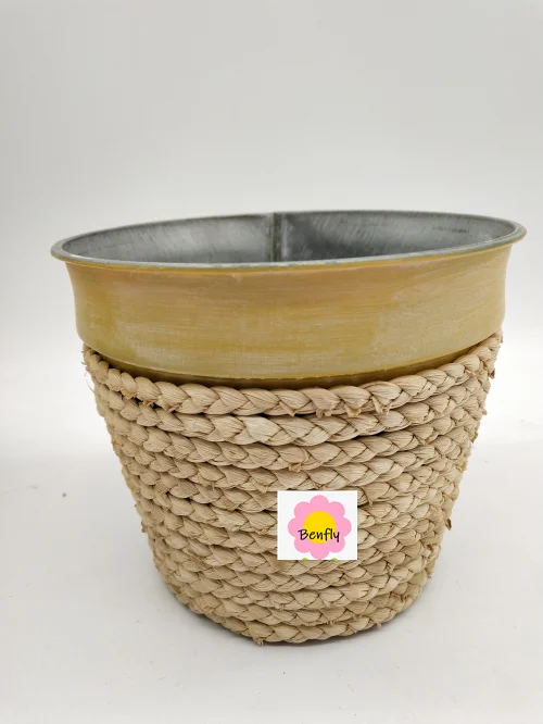 Wholesale   New  Metal  Garden Planter galvanized containers  For Garden Home decor