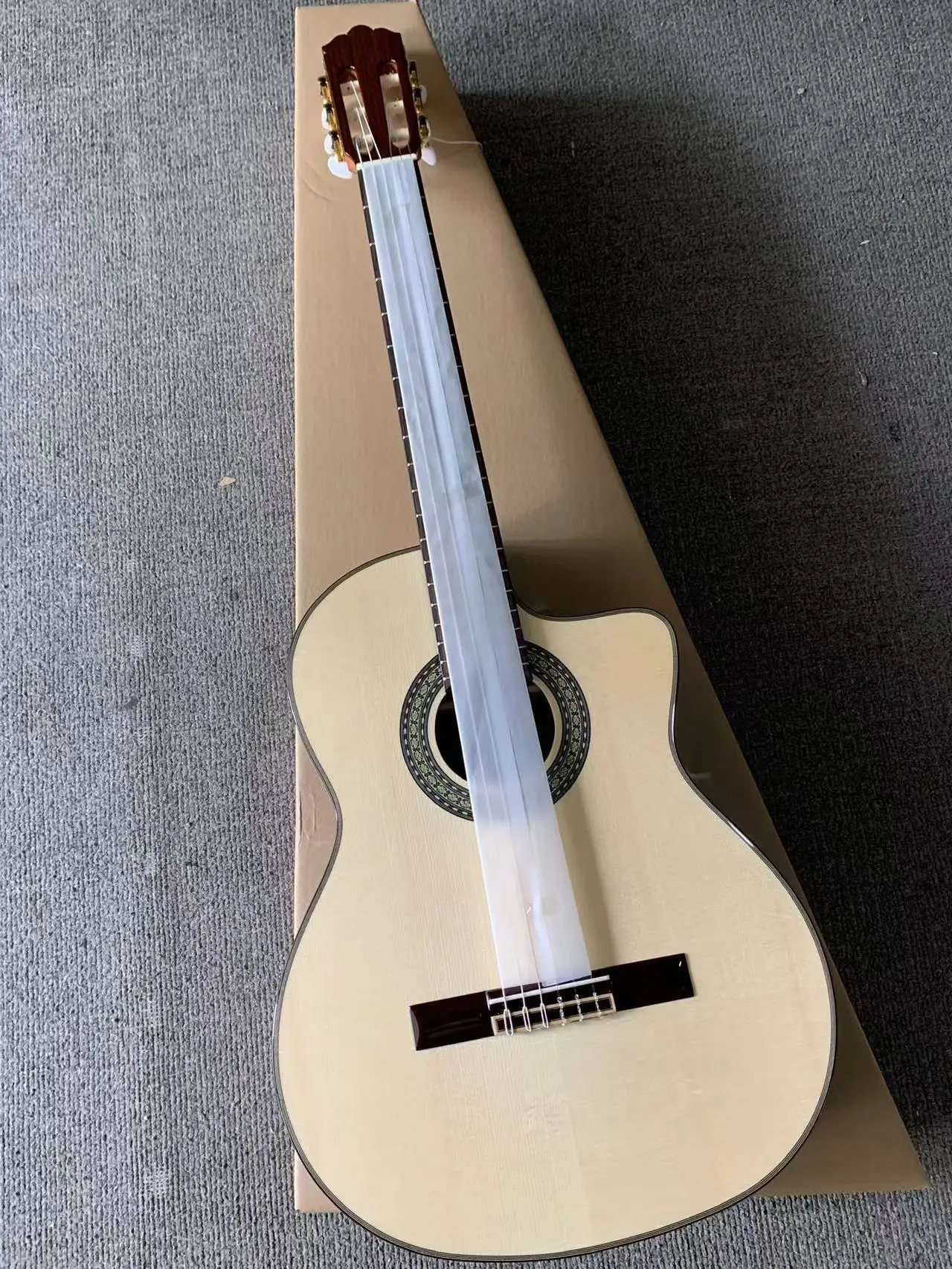 High quality 39 inch Geake K-500C Flamenco OEM guitar