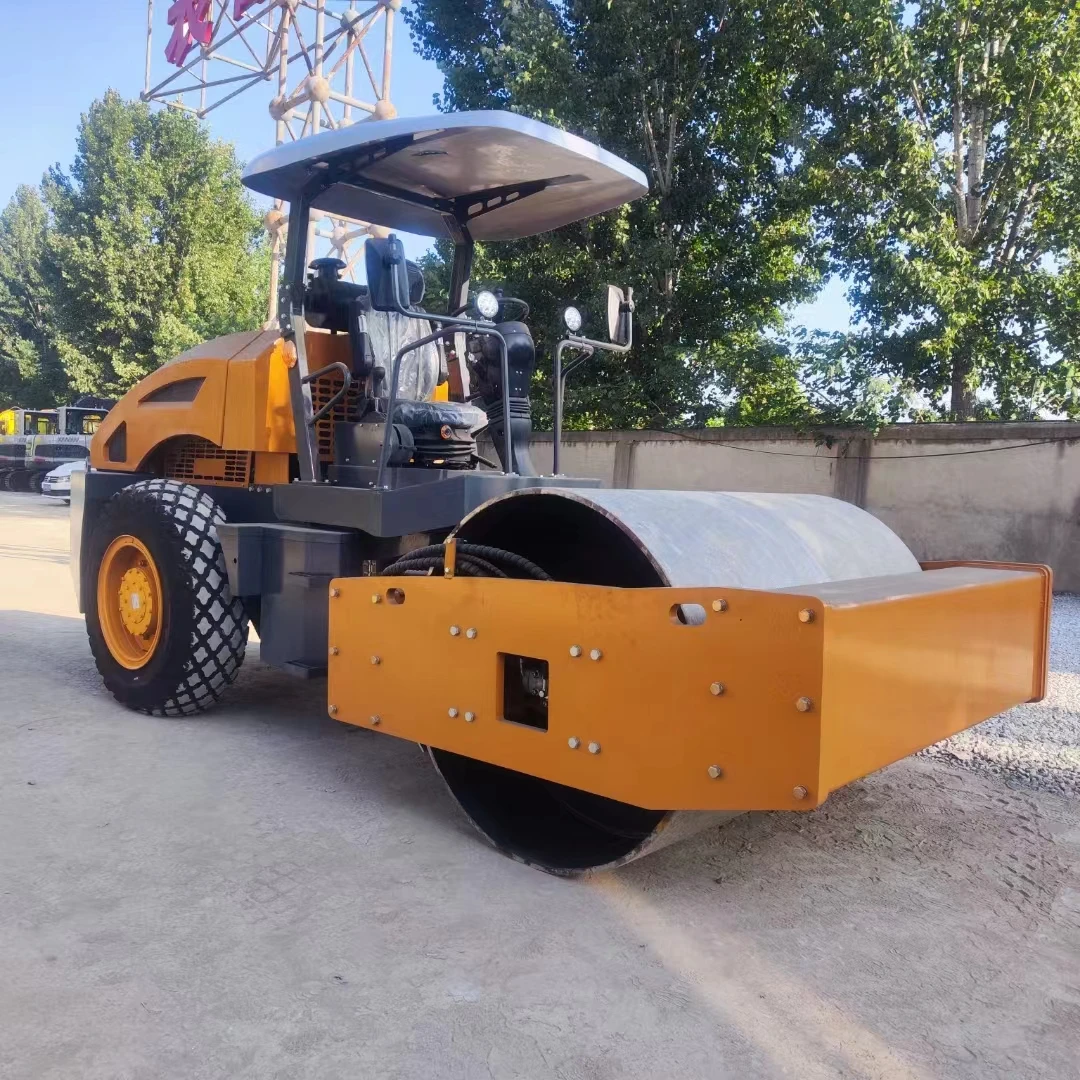 Durable Road Roller with 6 Ton Capacity and Rubber Damper