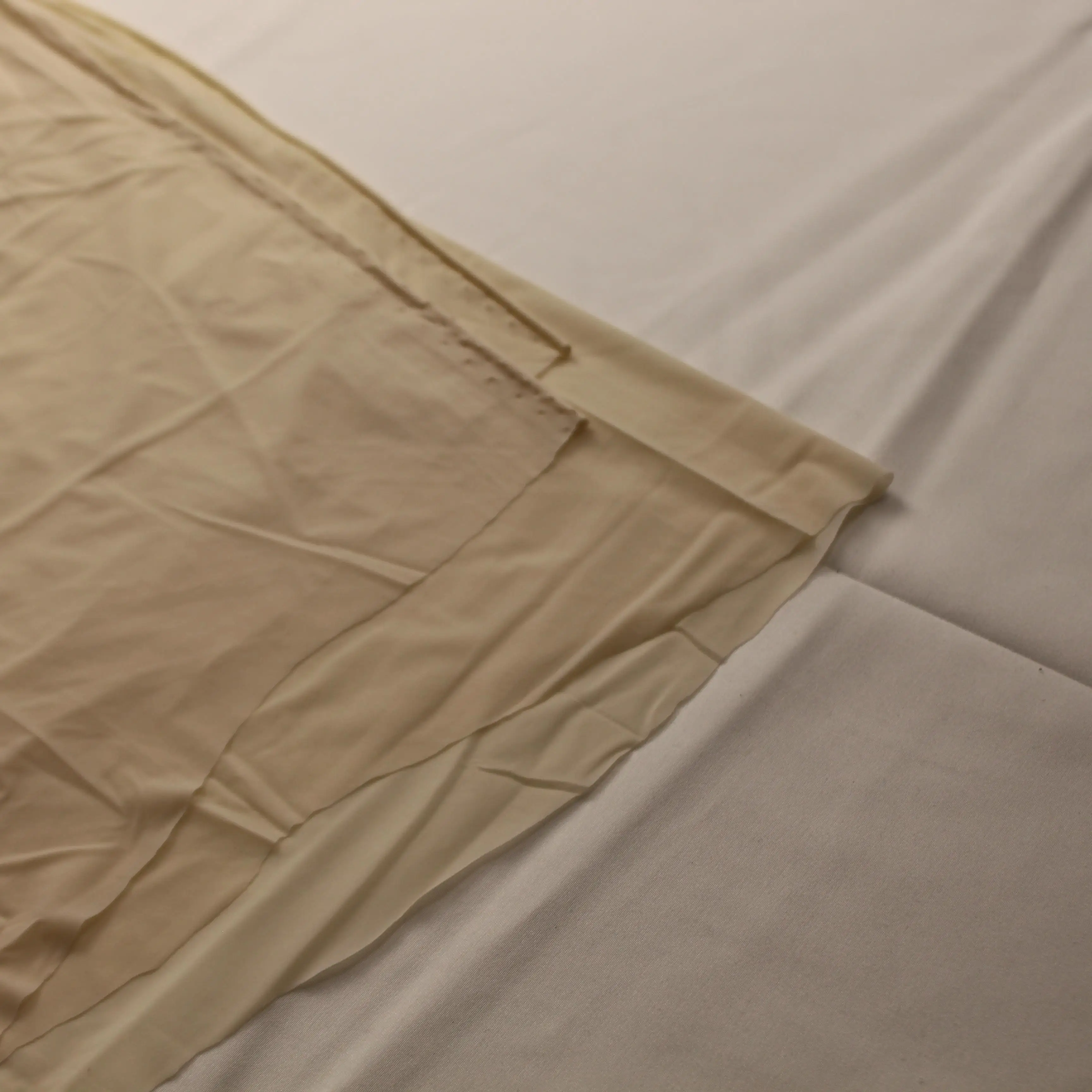 Winter Jacket Windproof Breathable Bonded Softshell Fabric Waterproof 3L Woven 100% Polyester 100D Plain Customizable 320 Gsm