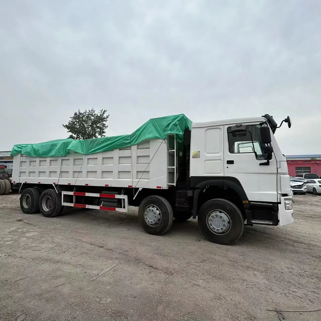Sinotruck Howo Dumper Truck 6x4 336 371 10 Wheeler 40 Ton Tipper Dump Truck with low price