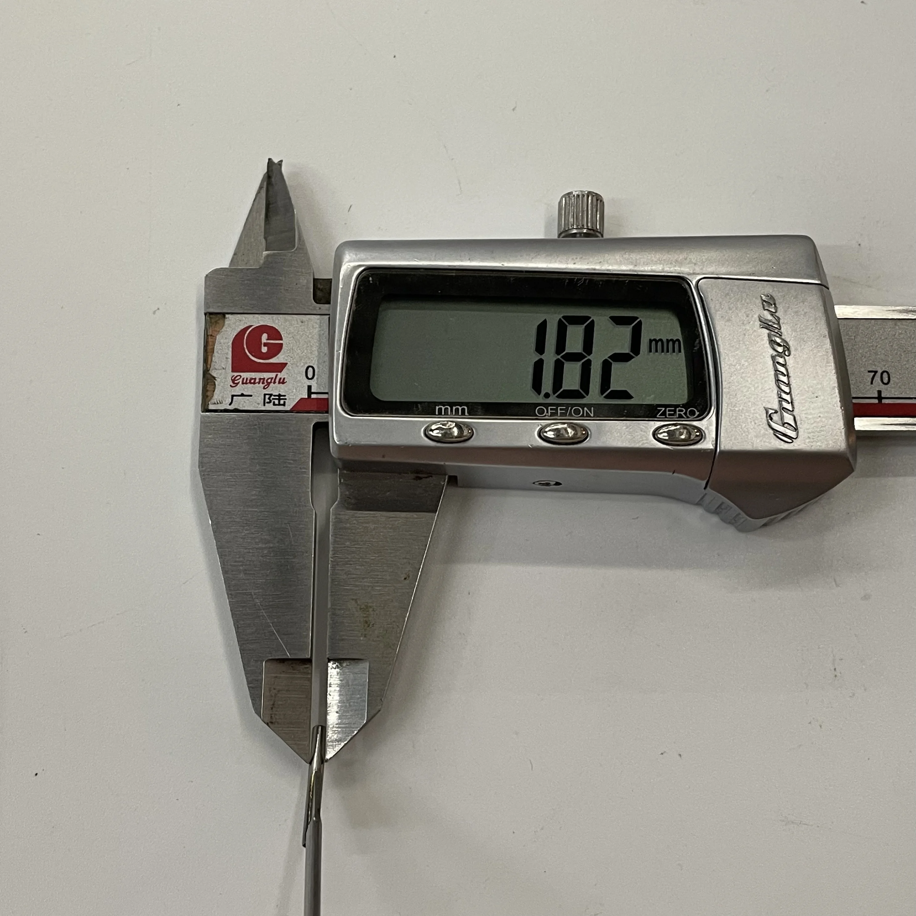 High-quality crochet machine Tonghong 1.0-74-120 Weft needle hook knitting machine accessories Textile machinery accessories