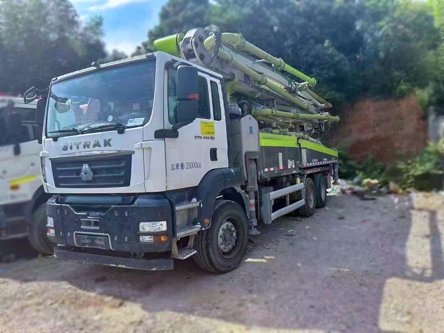 2023 Sitrak Chassis Concrete Pump Truck Zoomlion 38X-5RZ 3-Axle Boom Pump Truck Sinotruck