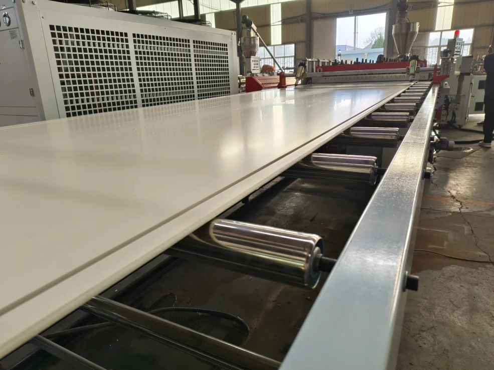 New design PVC wpc board sheet making machine pvc foam board sheet machine production line