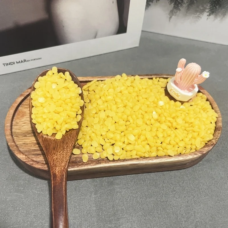 Hot Sale Natural Candle Raw Material Yellow Beeswax For Aromatherapy Scented Candle Ingredients Oem