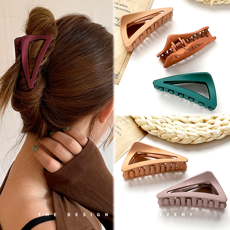 New Fashion Luxury Hairpin Frosted Hair Claw Clip Triangle Large Claw Clip Plastic Acrylic Hair Clip Claw