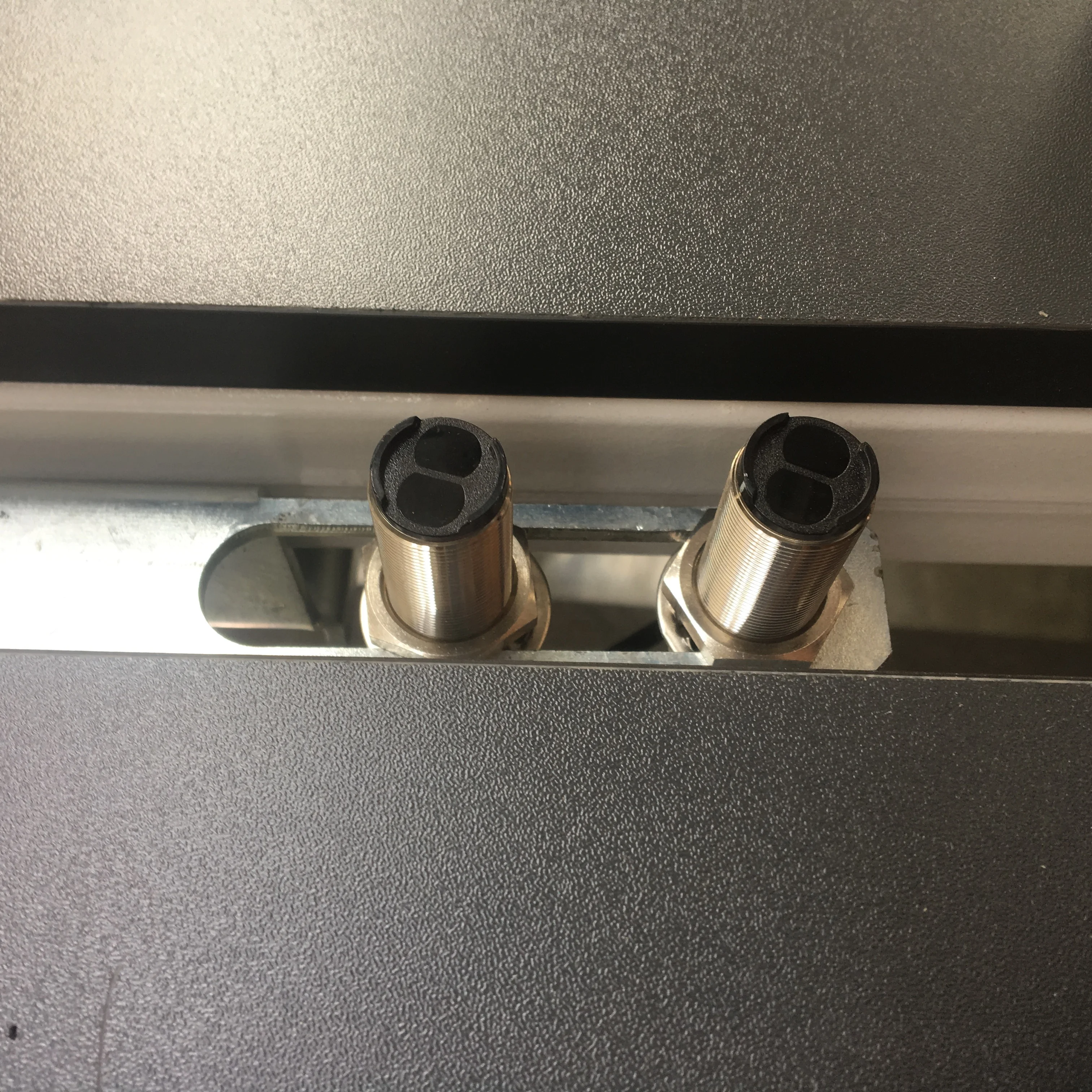 Vertical Automatic Insulating Glass Making Washing And Drying Machine 3660*2440 Mm Glass Working Size From Sand