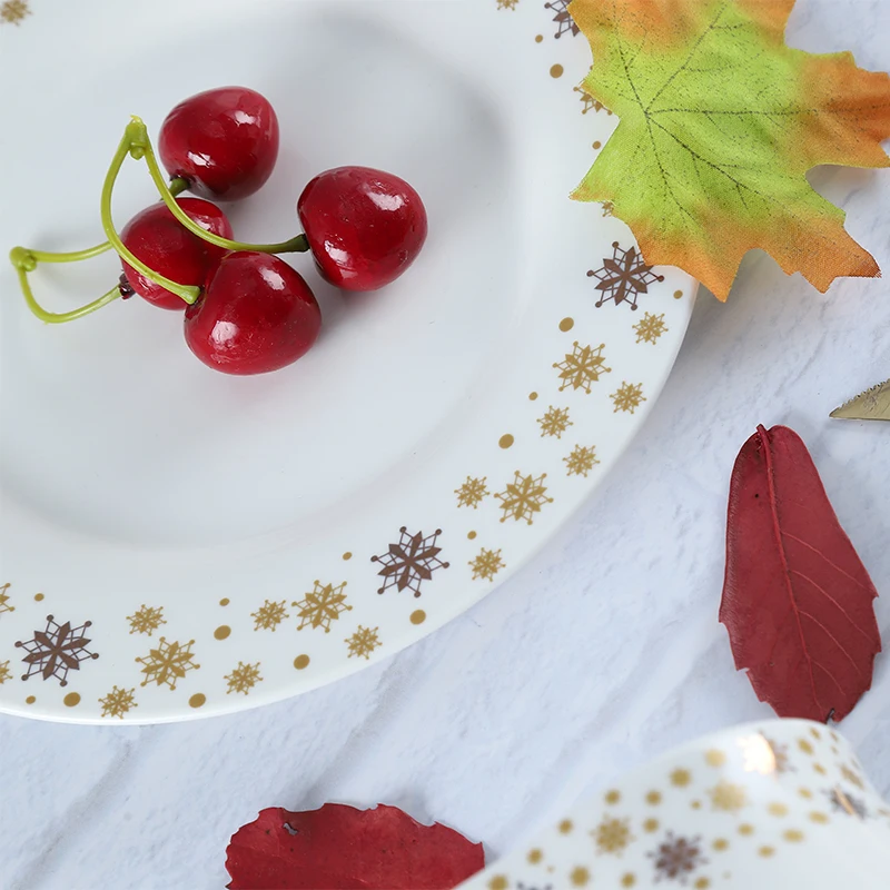 Недорогие фарфоровые обеденные тарелки от производителя Золотая французская посуда набор керамической посуды