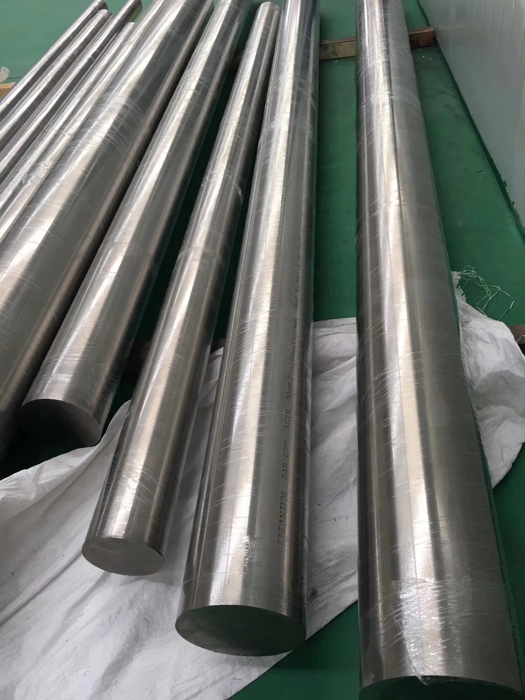 Strong heat resistance Big Diameter Titanium gr7 Alloy Bar Titanium Price per Gram in Stock for Sodium Hypochlorite Generator
