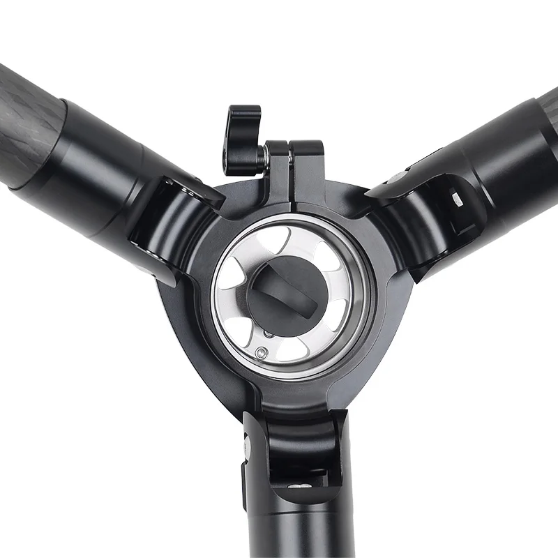 XILETU L404C Professional lightweight portable DSLR camera frame hunting carbon fiber tripod