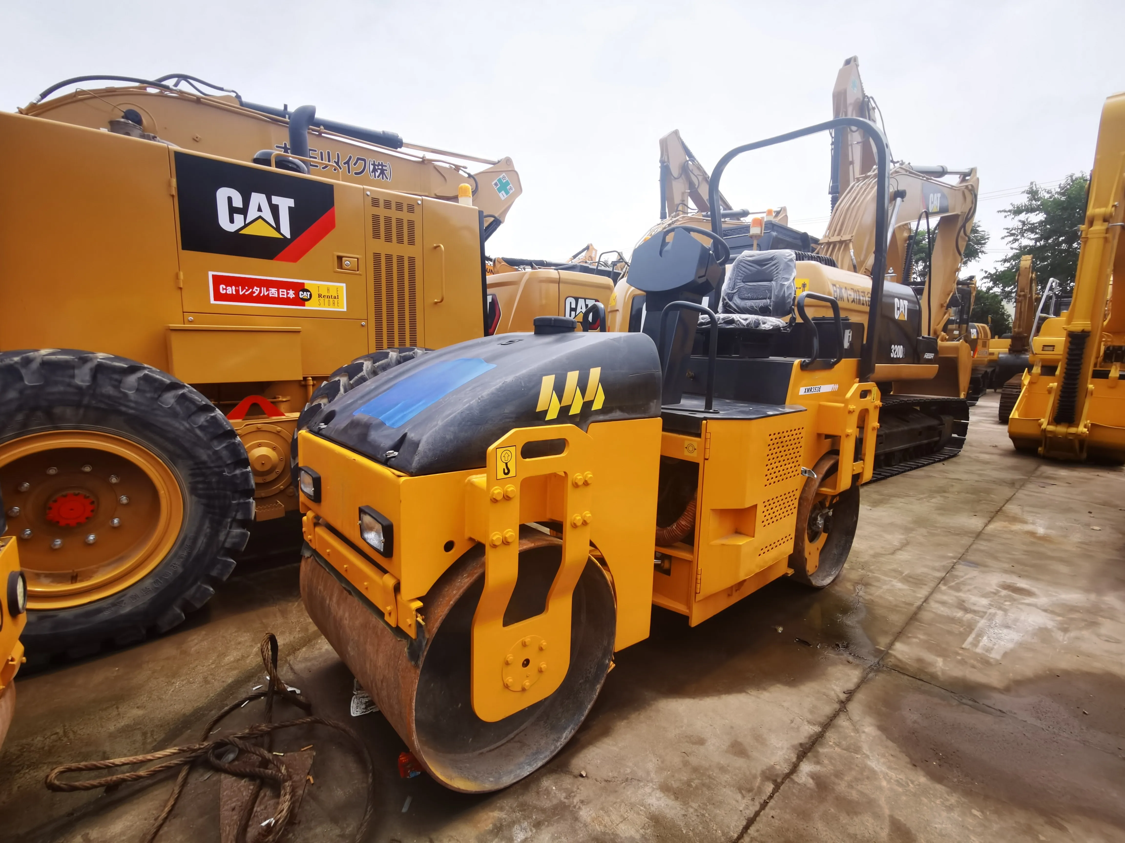 55KN Exciting force XMR353E Static linear pressure 173 road machinerysingle drum roller and used caterpillar road roller