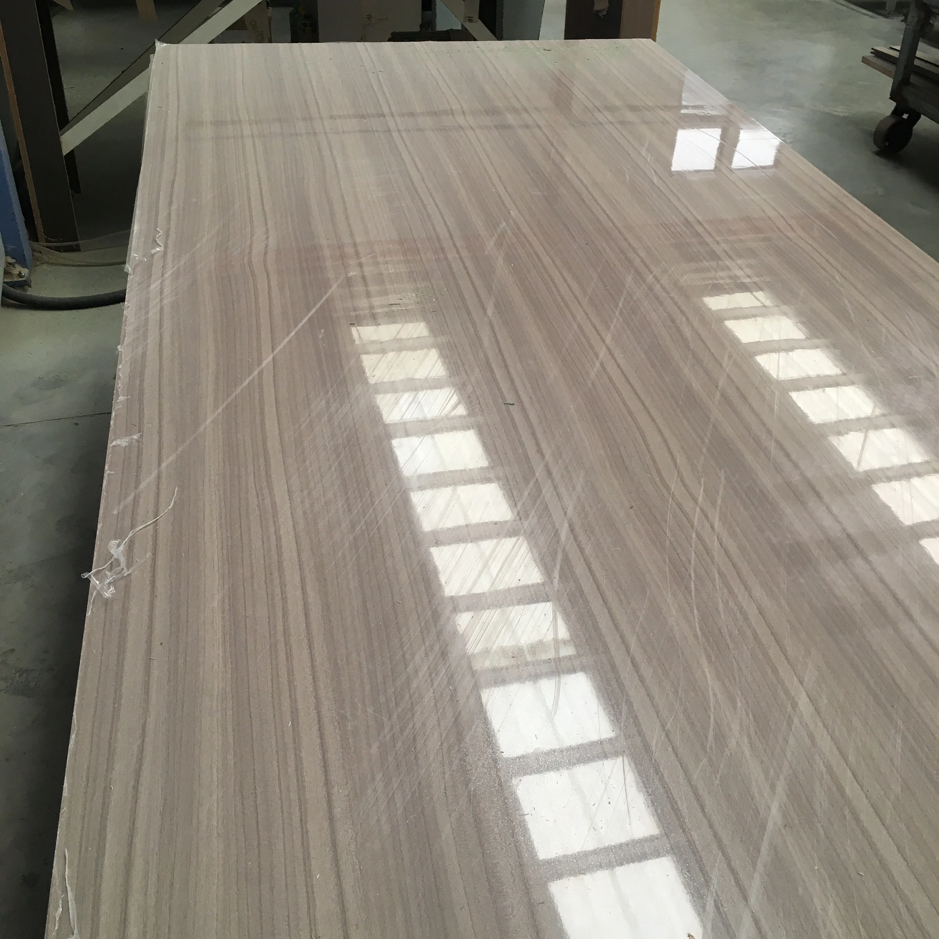 Sales E1 level 1220mmx2440mm  melamine faced high glossy uv mdf particle board