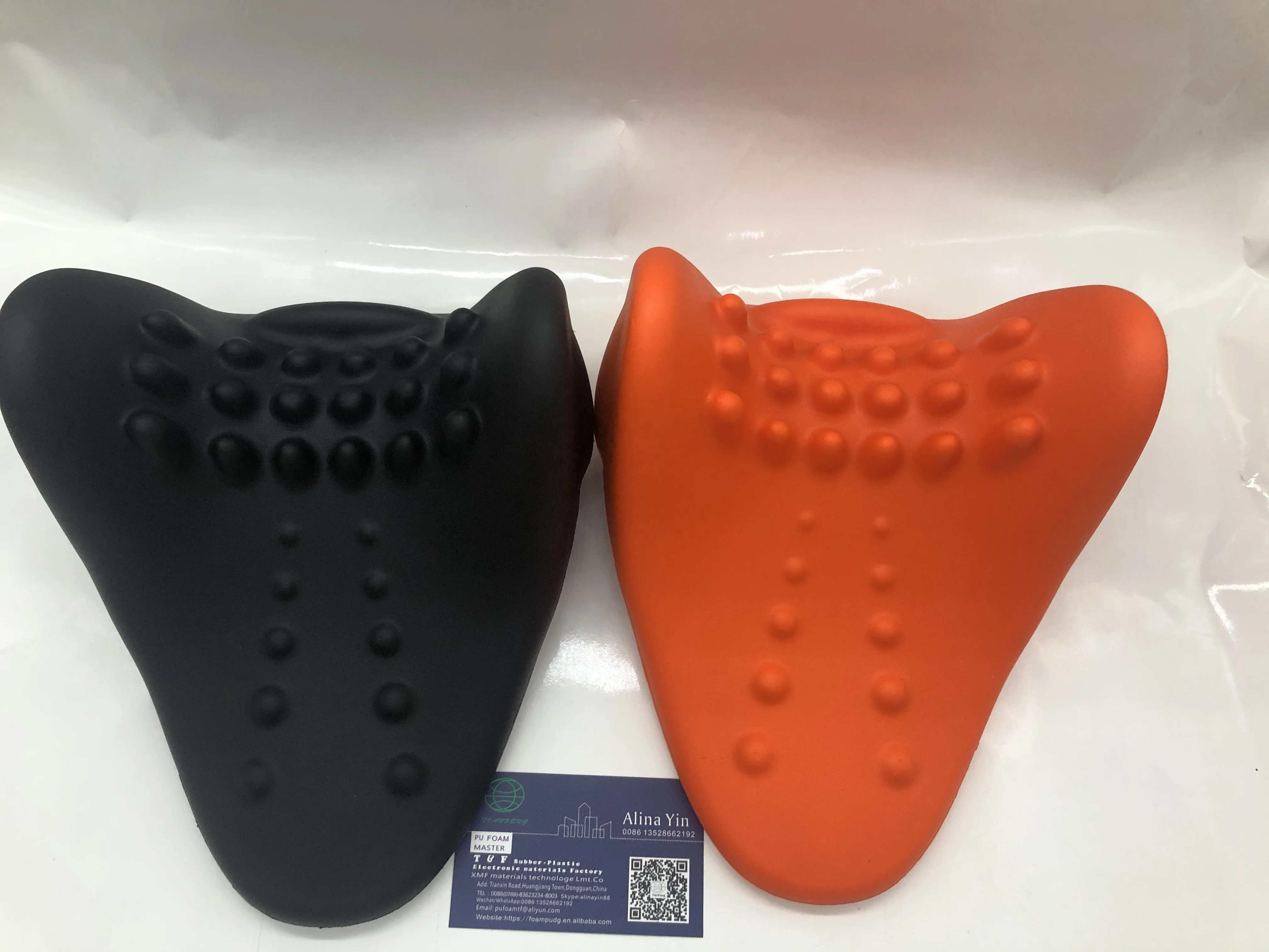 Cervical Traction Neck massage Pillow Portable Neck Support Pillow for Neck and Shoulder Pain Relief, Relieve Muscle Tension
