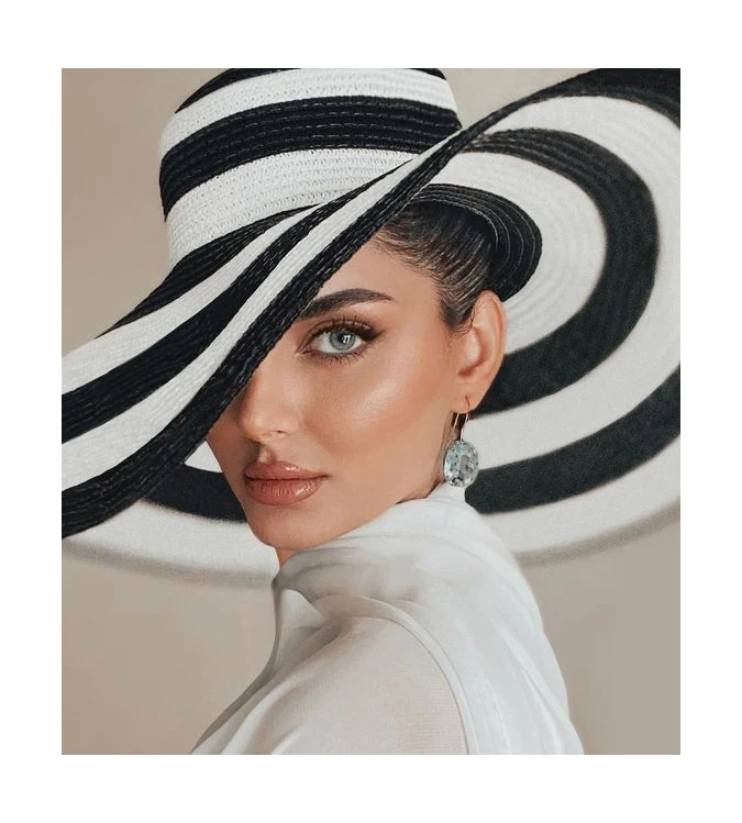 wholesale summer wide-brimmed beach straw hats for ladies sunscreen paper floppy straw hats