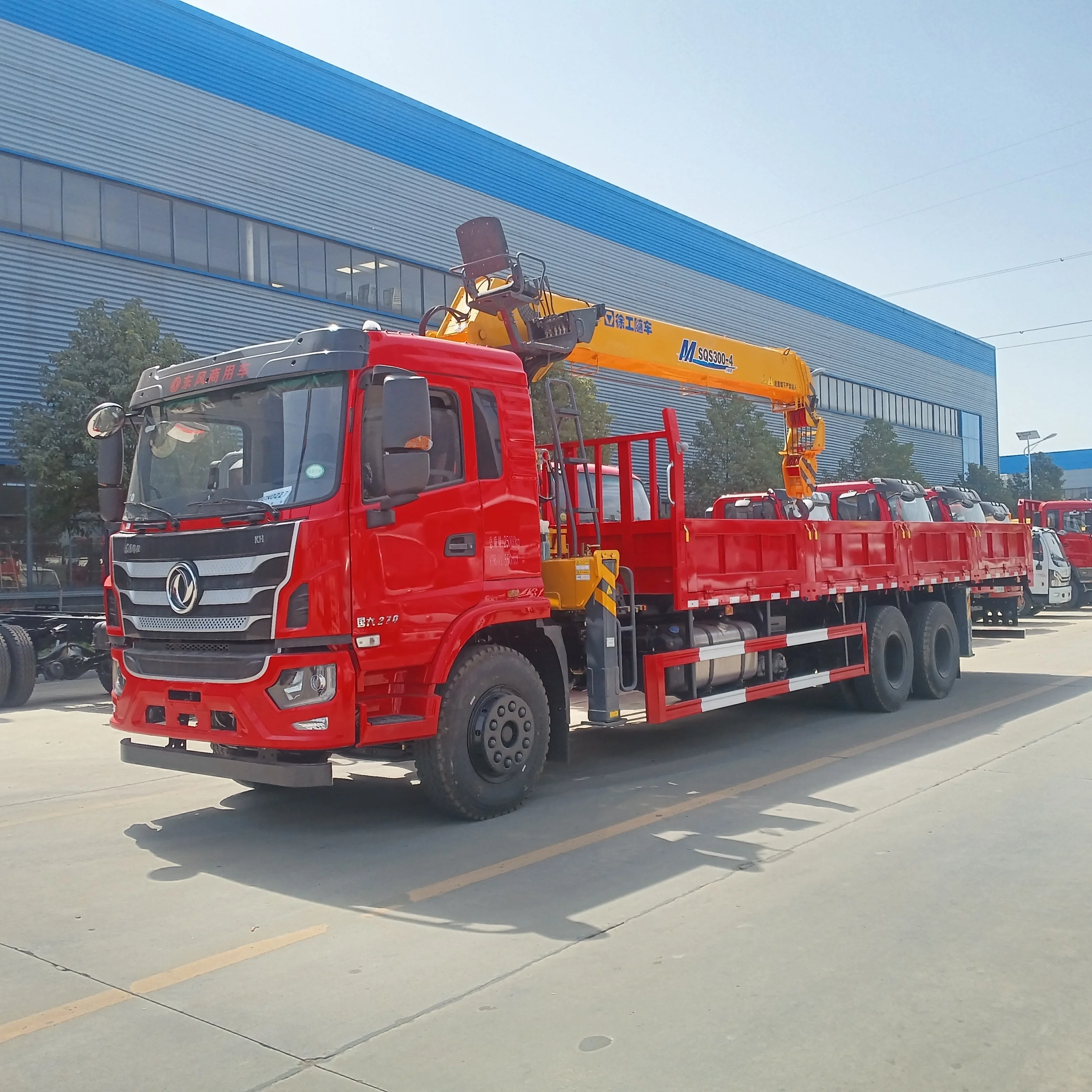 Высококачественный заводской Shacman грузовик установлен телескоп маленькая башня лесной кран с дистанционным управлением беспроводная цена