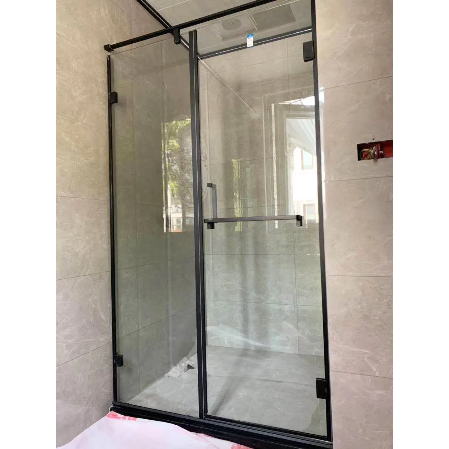 custom design 10 mm frameless 2 panel black bifold bathroom screen single hinge glass shower doors