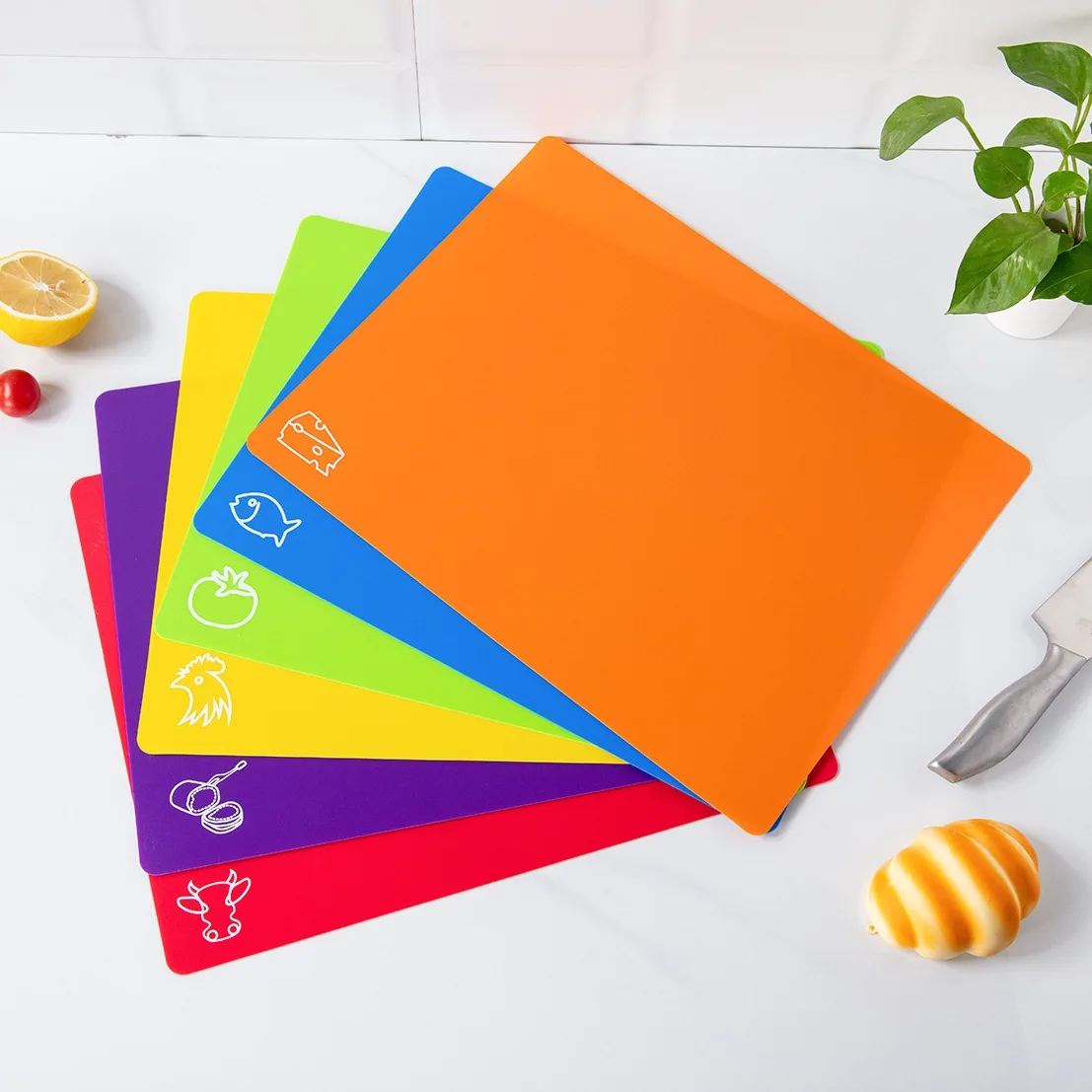 BPA-Free Large Flexible Cutting Board Eco-Friendly PE Plastic Cutting Mats Kitchen Use Dishwasher Safe Cheese Disposable