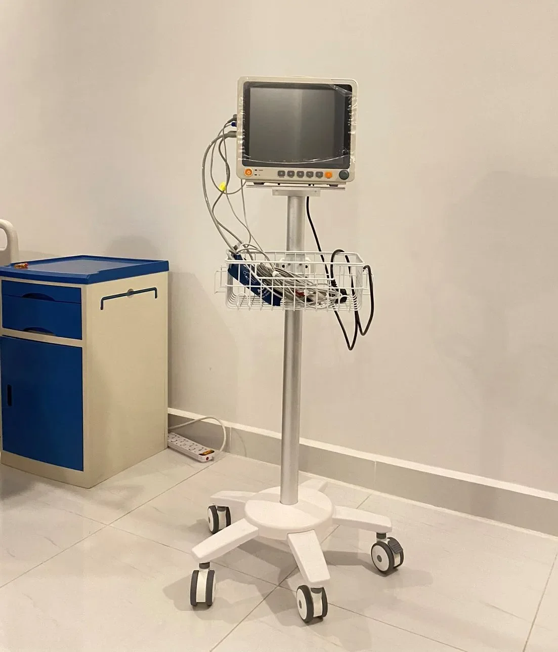 Medical Device 12 Inch Touch Screen Multi Parameter Vital Signs Monitor TFT Screen Patient Monitor for ICU