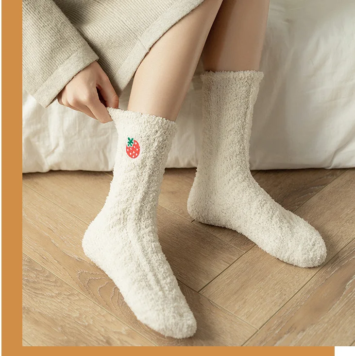 Nice Quality Japanese Personalized Embroidery Purple pineapple Coral Fleece Cartoon Women Fuzzy Socks