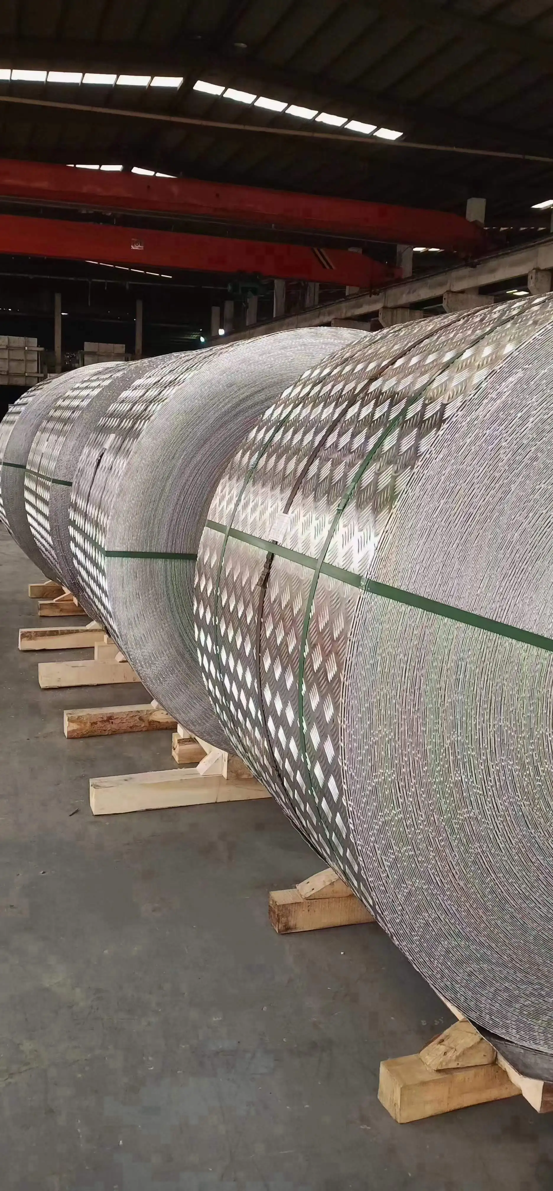 Fast Delivery Aluminum Embossed Sheet Checkered Plate And Weight Alloy 6061 T6 Gold Supplier