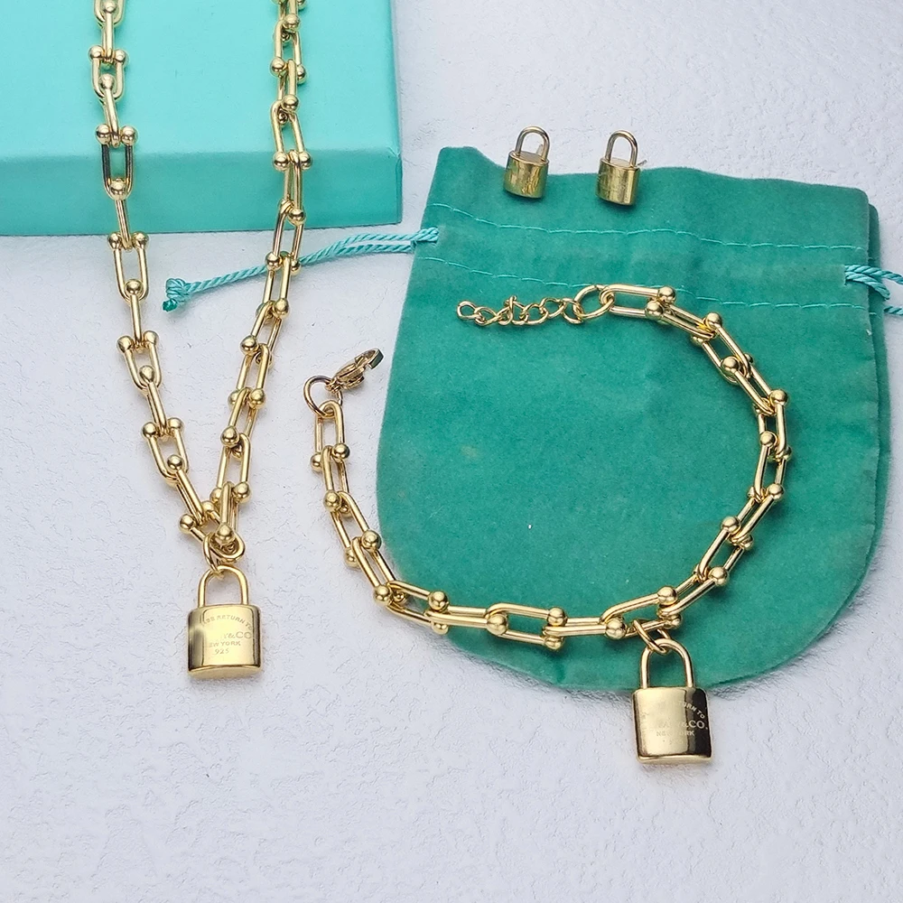 Stylish atmosphere men and women with three sets of gold bracelet high-grade earrings necklace jewelry