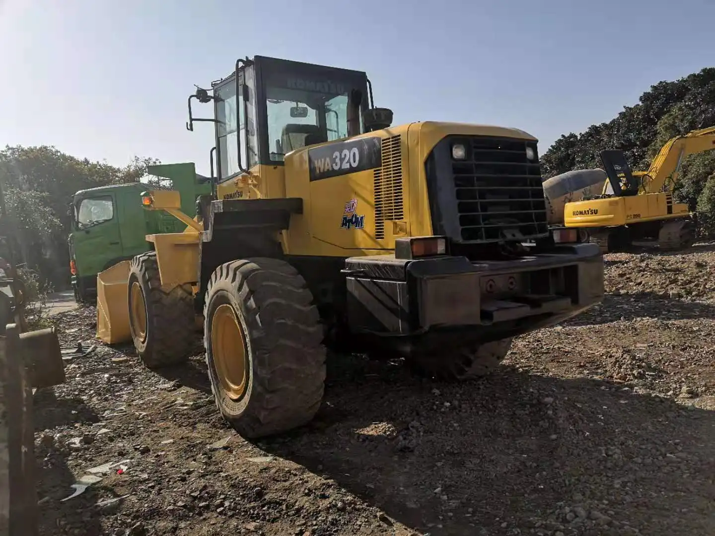 Used second-hand loaders earth-moving machinery komatsu wa320-5 of sale