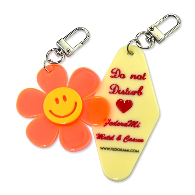 Custom Bulk Promotional Logo Cute Kawaii Cartoon Anime Clear Resin Glitter Acrylic Plastic Keychain Charm with Epoxy