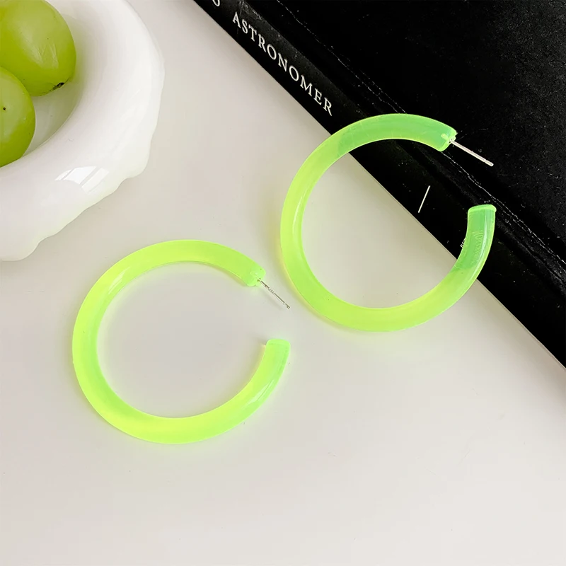 New Arrival Exaggerated Earrings Acrylic Resin Earrings Creative C-shaped Clear Hoop Earrings for Women Girls
