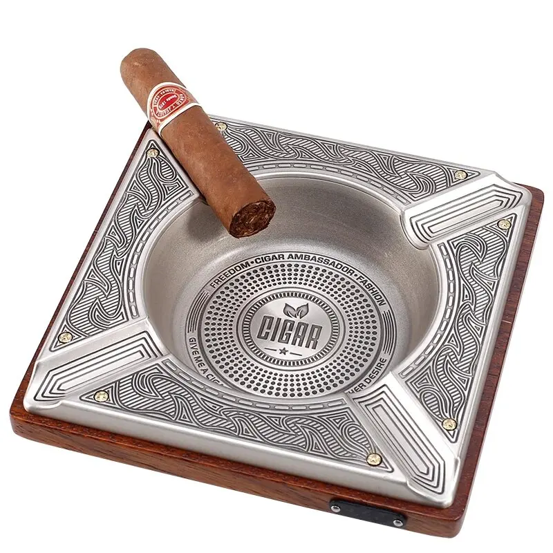 New Design Smoking area of the hotel cigar ashtray metal bar tools luxury cigar ashtray 2024 Luxury metal holder cigar ashtray