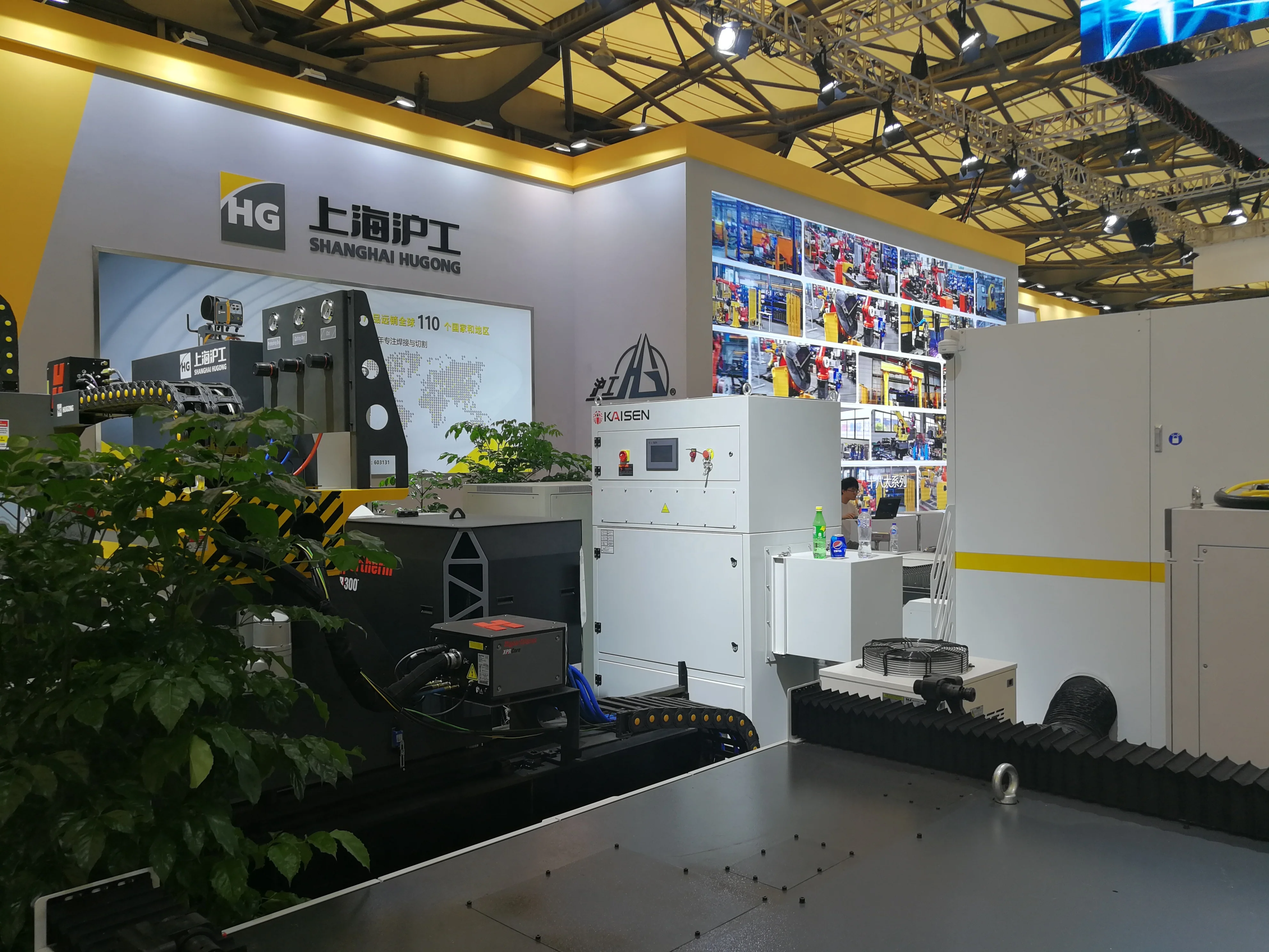 2.2kW Industrial With Three PCS Filter Cartridge Laser Fume Extractor